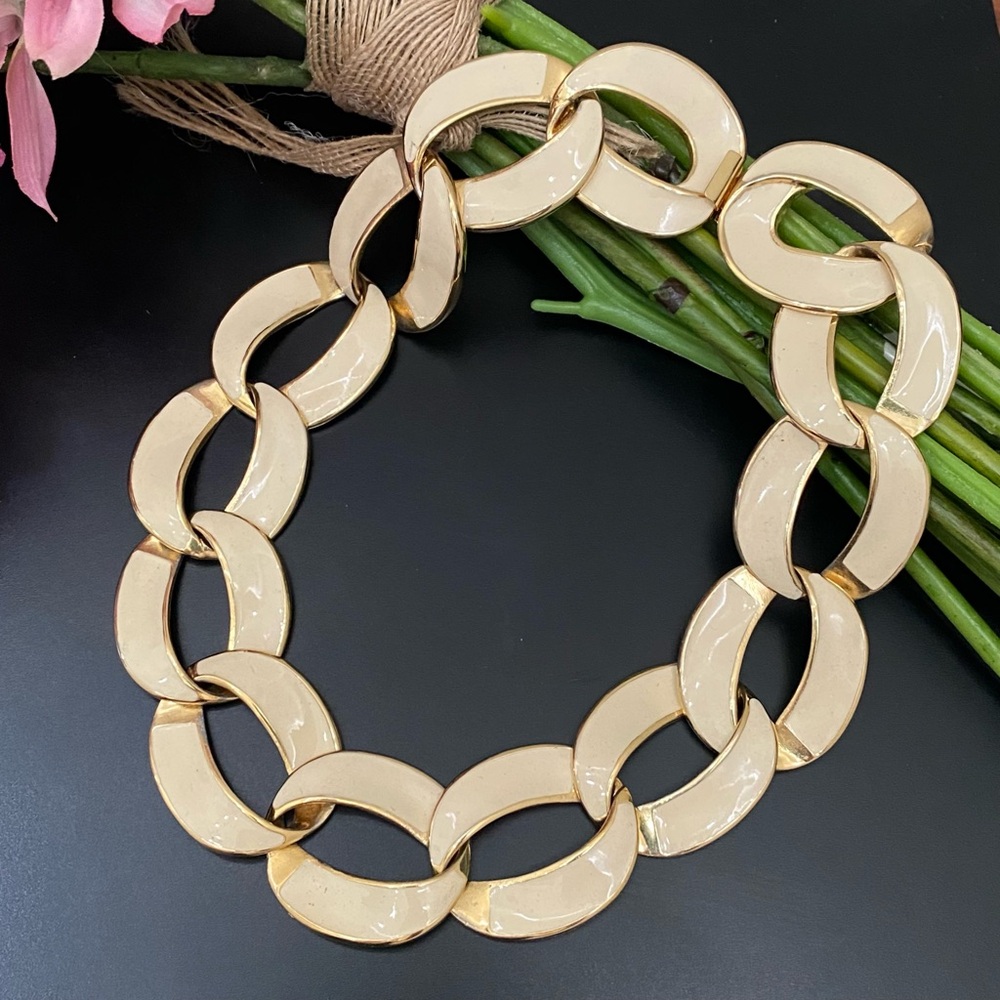 Vintage Unsigned Enameled Cream Gold-tone Chunky Chain Necklace 138g.